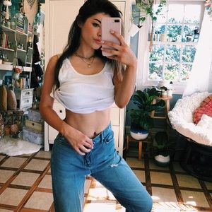 New urban outfitters mom jeans